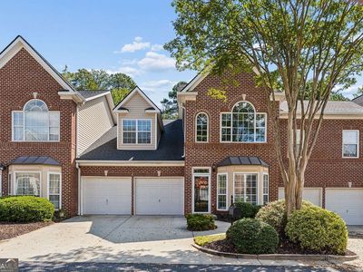 8006 Lexington Dr