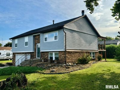 Property at 870 S Maple St, Virginia, IL