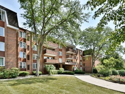 121 S Spruce Ave APT 103