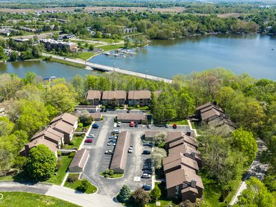 108 Knoll Ct APT E