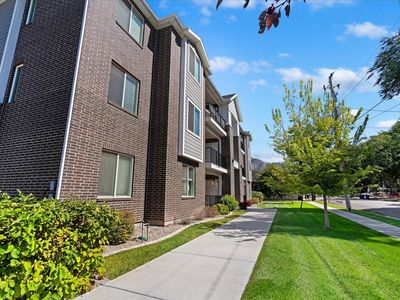 154 E 7th St S #A203