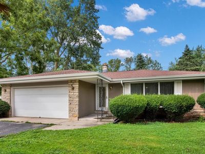 4722 St Regis DRIVE