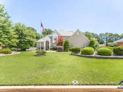 219 Royal Crest Cir
