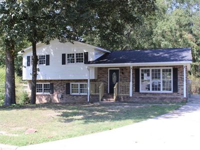 6101 Brittany Ct