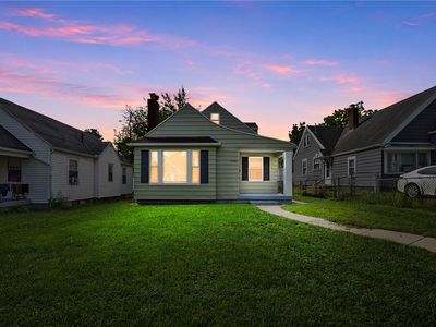 144 Niagara Ave