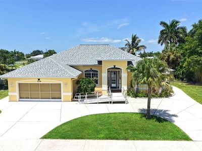 124 ROSELLE COURT