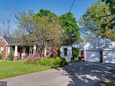 4330 Paradise Rd