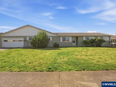 633 Cessna St