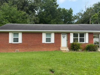 478 Woods Dr