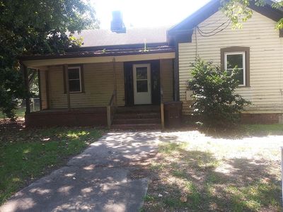 407 E Pitt St