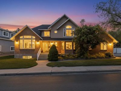 302 W Hidden Hollow Dr