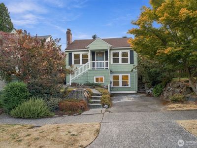 6043 37th Avenue NE