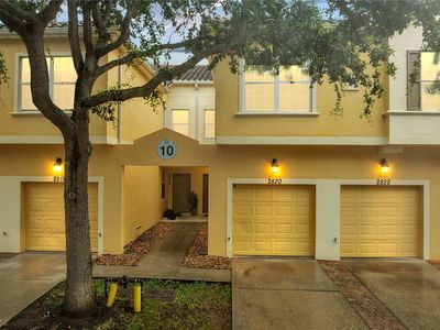 2820 Oakwater Dr #2820