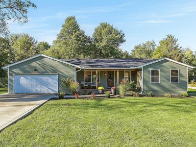 100 W Hiawatha Dr