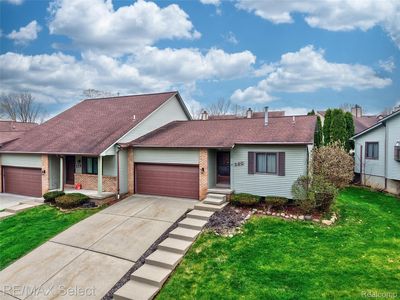 580 Oakbrook Cir