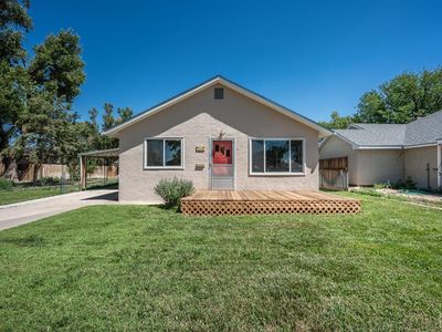 305 E Park Ave