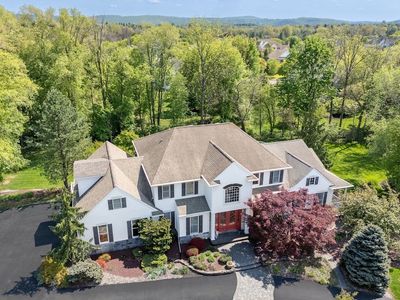 4450 Pond View Ct