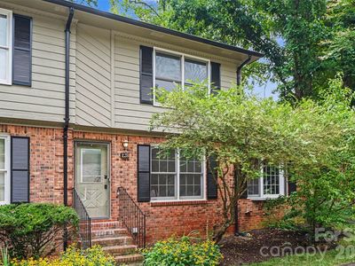 128 Ashbrook Dr