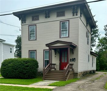 37 Hayes St