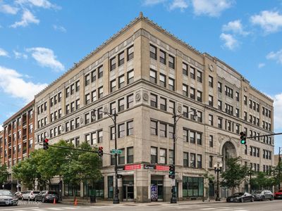 3150 N Sheffield Ave APT 607