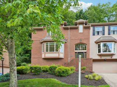 2135 Huntington Ct S