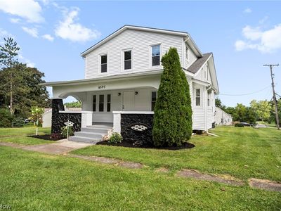 4597 Elyria Ave