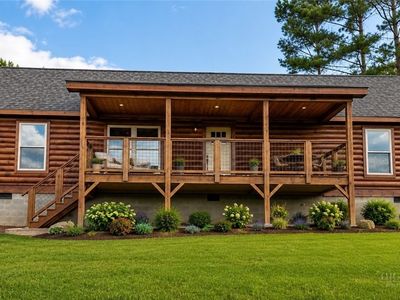 608 Willowbend Lane
