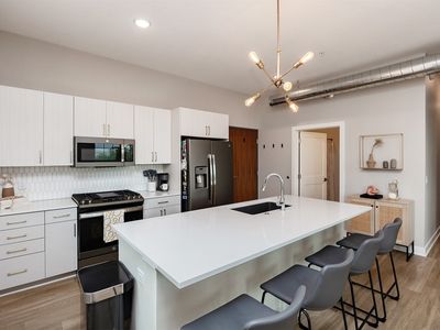400 SW 7th St #301