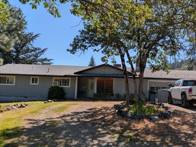 4953 Glen Echo Way