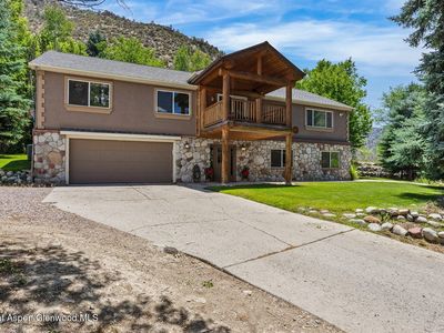 390 Jenny Pl