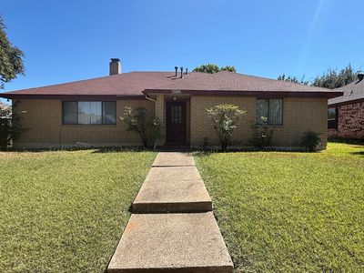 3502 Lilac Ln