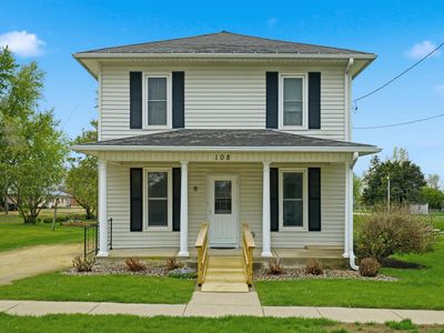 108 W Elm St