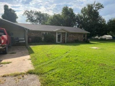 Property at 402 SE 3rd St, Perkins, OK