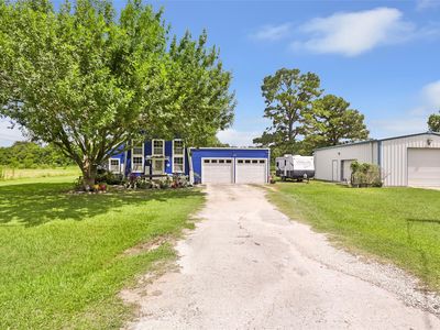 275 Commerce Ln