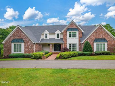 31 Okeena Dr