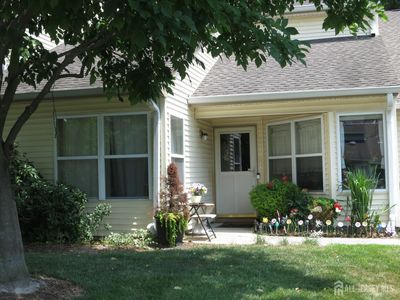 37 Aspen Ave