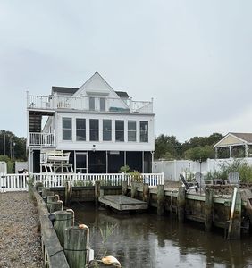 242 Dock Rd