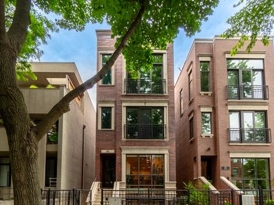 933 N Wolcott Ave #1