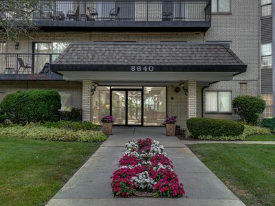 8640 Waukegan Rd Unit 425