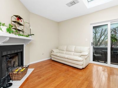 1210 Vfw Pkwy APT 12