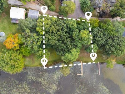 Property at 10350 Half Moon Dr, Pinckney, MI