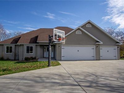1811 West Ridge Court