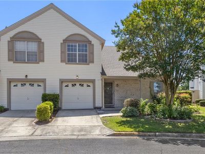 5041 Heathglen Cir