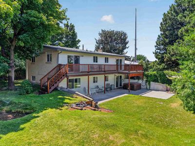 2590 S Cloverdale Rd