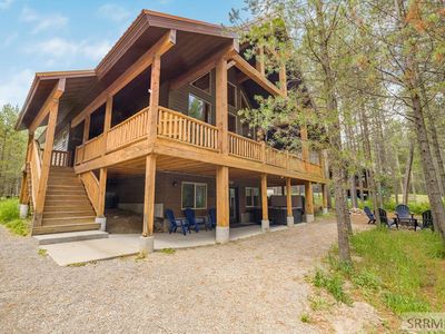3621 Fernwood Dr