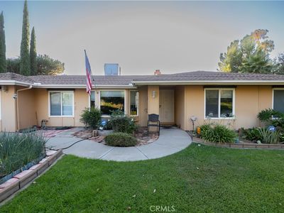 880 Kimbark Ave