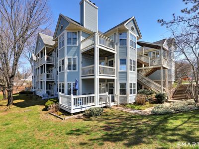 75 Redwood Drive #103