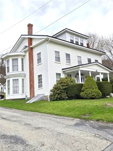 151 Front St