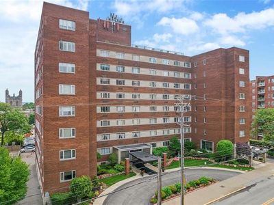 128 N Craig St APT 611