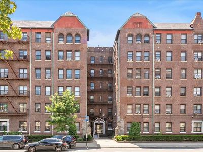402 Bay Ridge Pkwy APT 40
